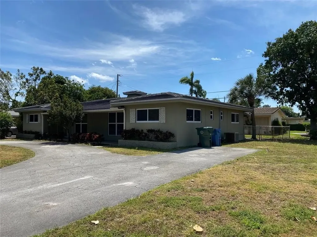 1620 NE 45th Street Oakland Park FL 33334