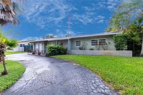 10801 Taft Street Pembroke Pines FL 33026