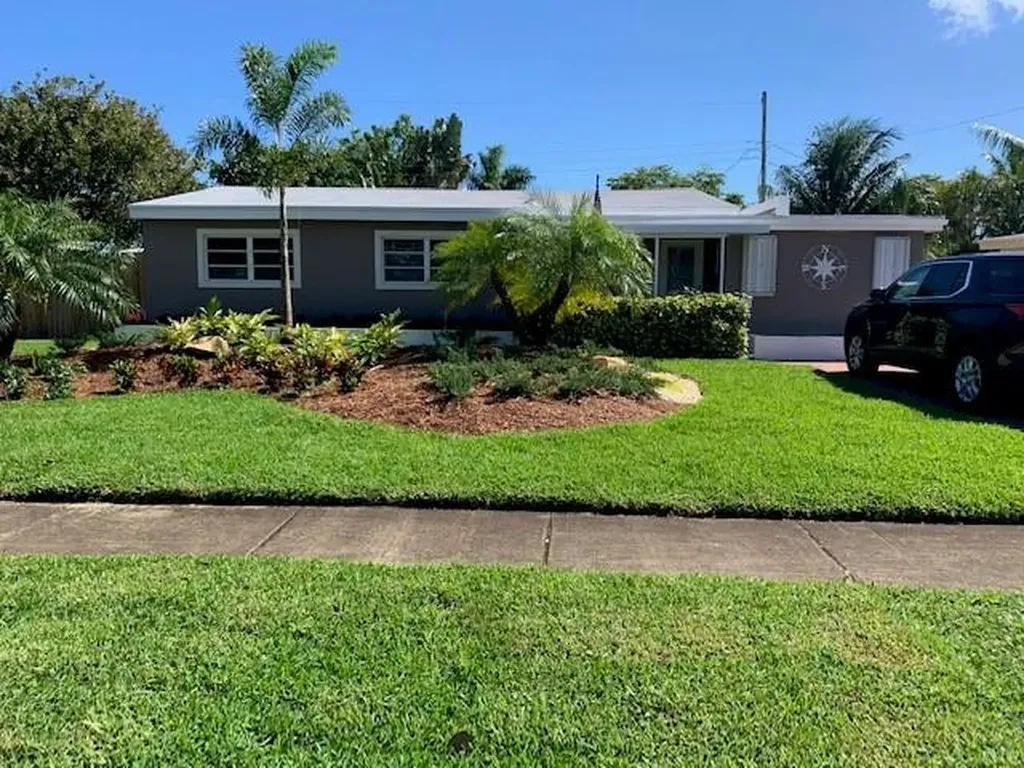 280 SW 10th Street Pompano Beach FL 33060