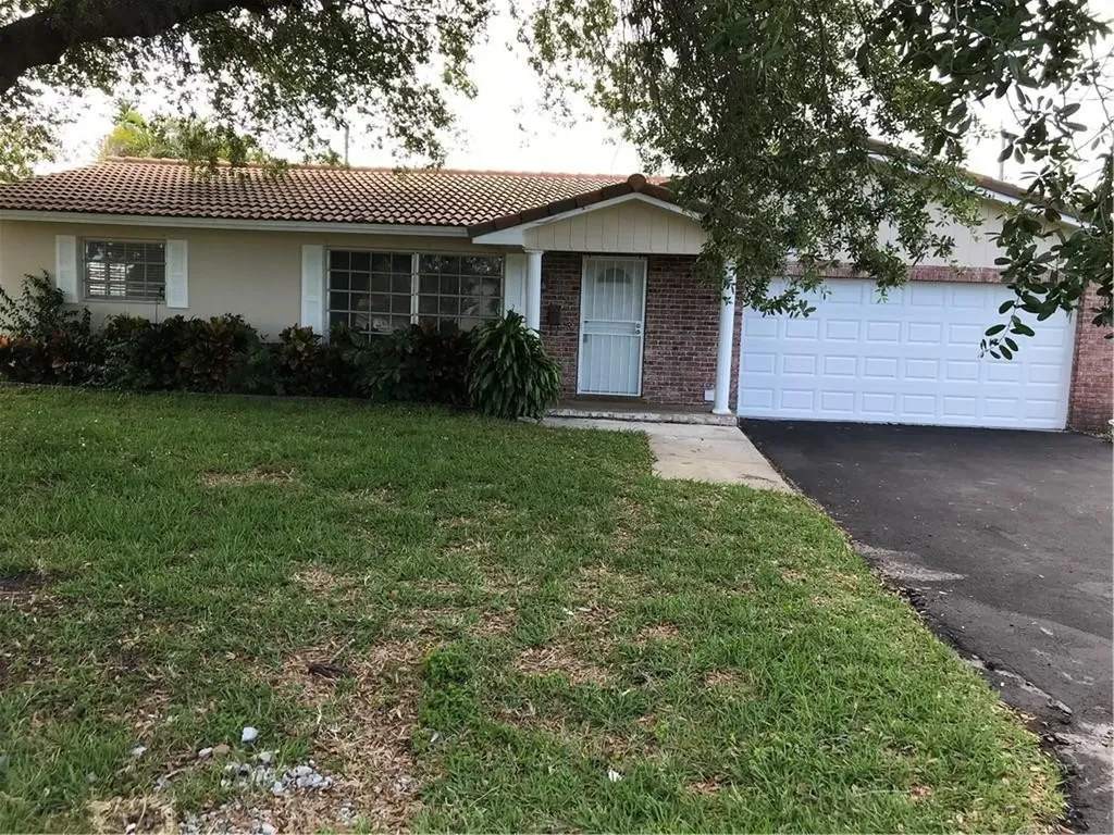 4124 NW 78th Lane Coral Springs FL 33065