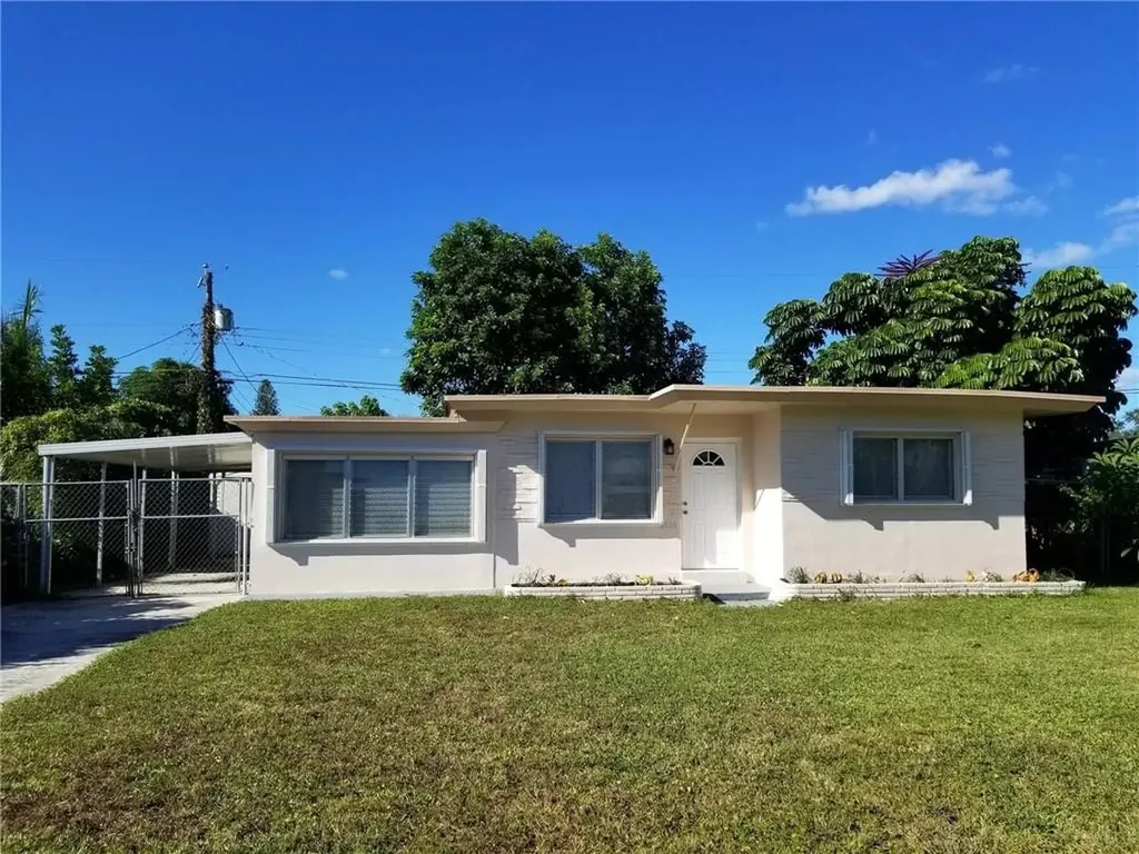 5615 Arthur Street Hollywood FL 33021