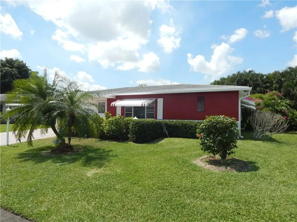 14207 El Clavel Way Delray Beach FL 33484