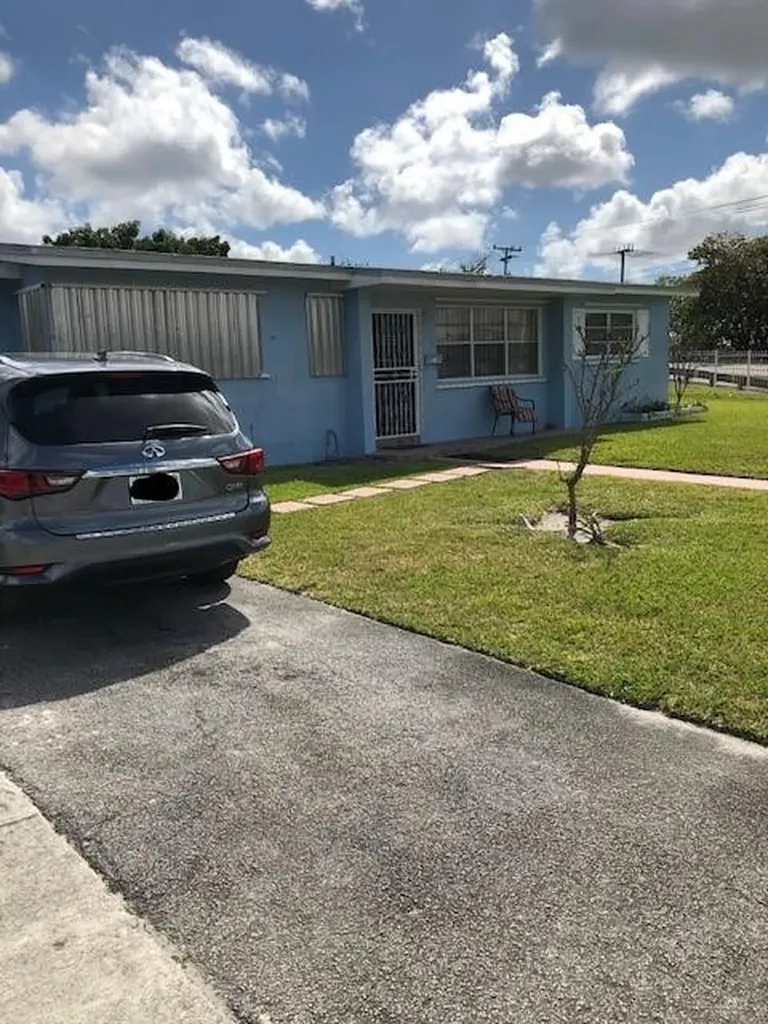 19101 NW 39th Court Miami Gardens FL 33055