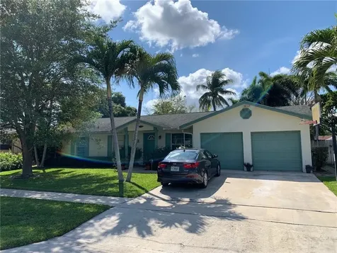 189 Dove Circle Royal Palm Beach FL 33411