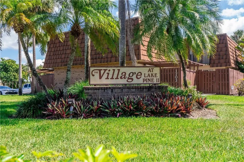 11852 SW 13th Court Davie FL 33325
