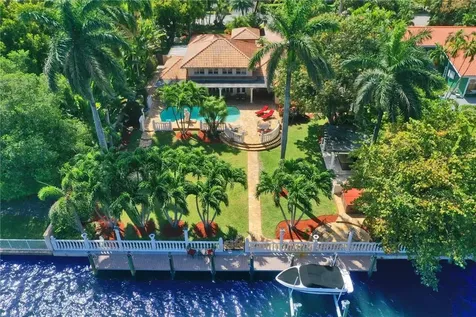 1001 S Southlake Drive Hollywood FL 33019