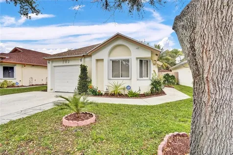 702 Holly Street North Lauderdale FL 33068
