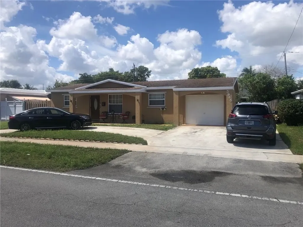 3985 NW 38th Avenue Lauderdale Lakes FL 33309