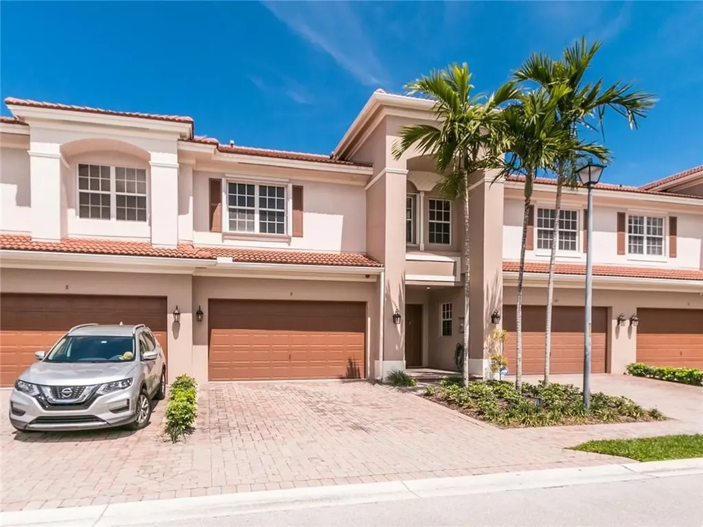 9 Nottingham Place Boynton Beach FL 33426