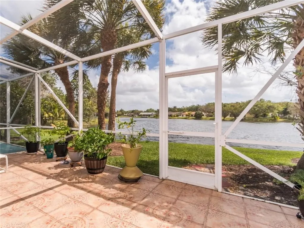 1868 SW 53rd Avenue Plantation FL 33317