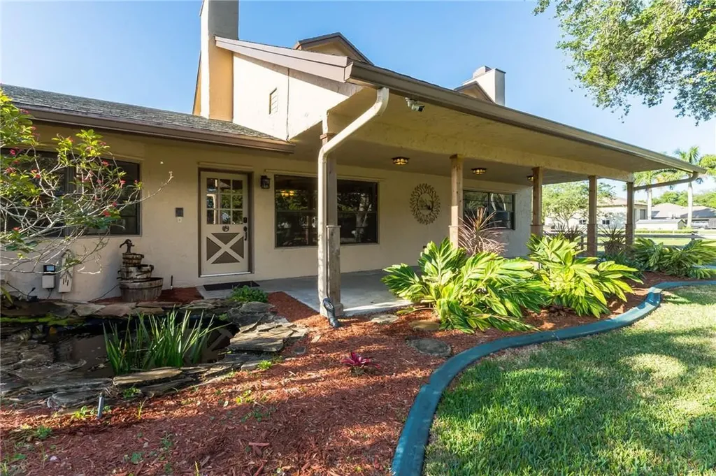 17200 SW 65th Court Southwest Ranches FL 33331
