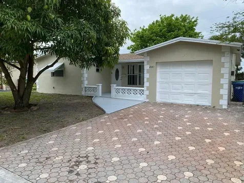 2041 NW 48th Terrace Lauderhill FL 33313