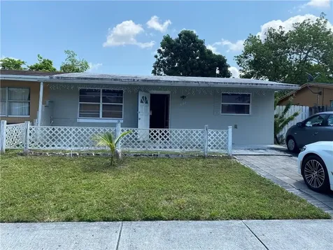 1722 SW 70th Way North Lauderdale FL 33068