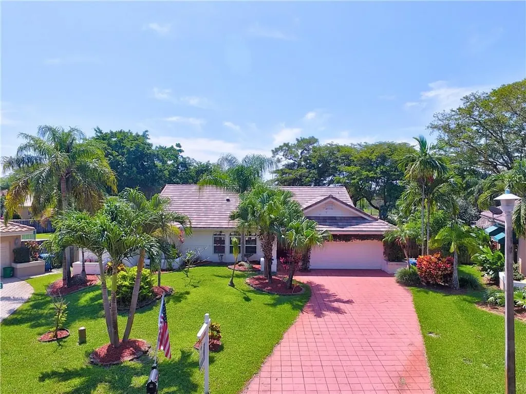 5840 NW 46th Manor Coral Springs FL 33067