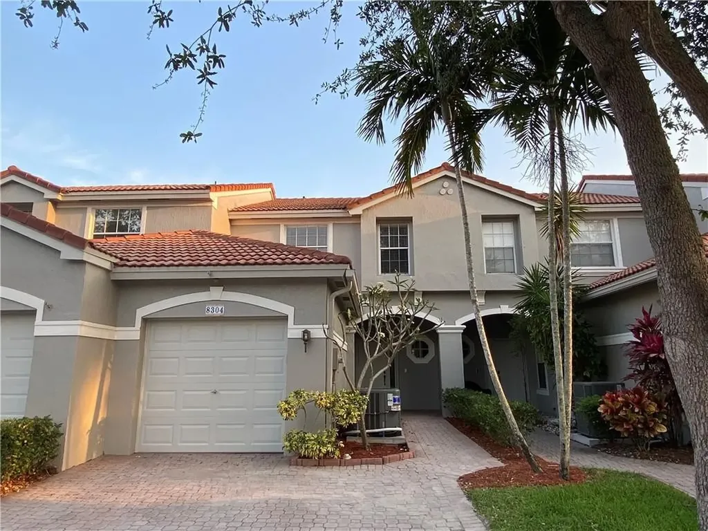 8304 Via Leonessa Boca Raton FL 33433