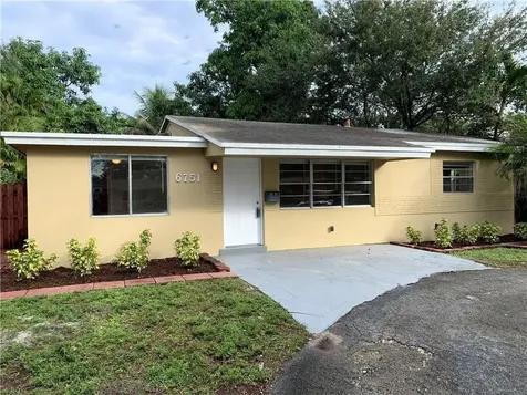 6751 Charleston Street Hollywood FL 33024