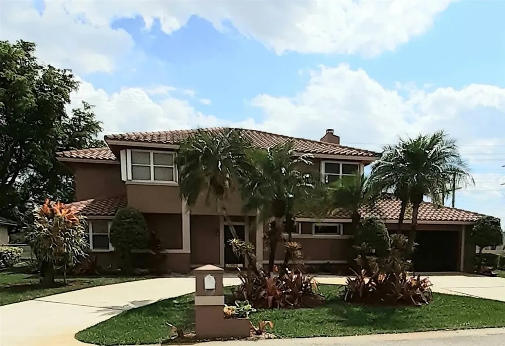 15140 Tetherclift Street Davie FL 33331