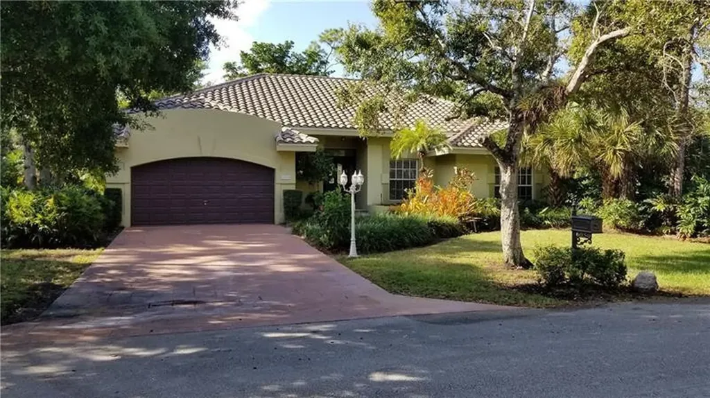 6050 NW 68th Manor Parkland FL 33067