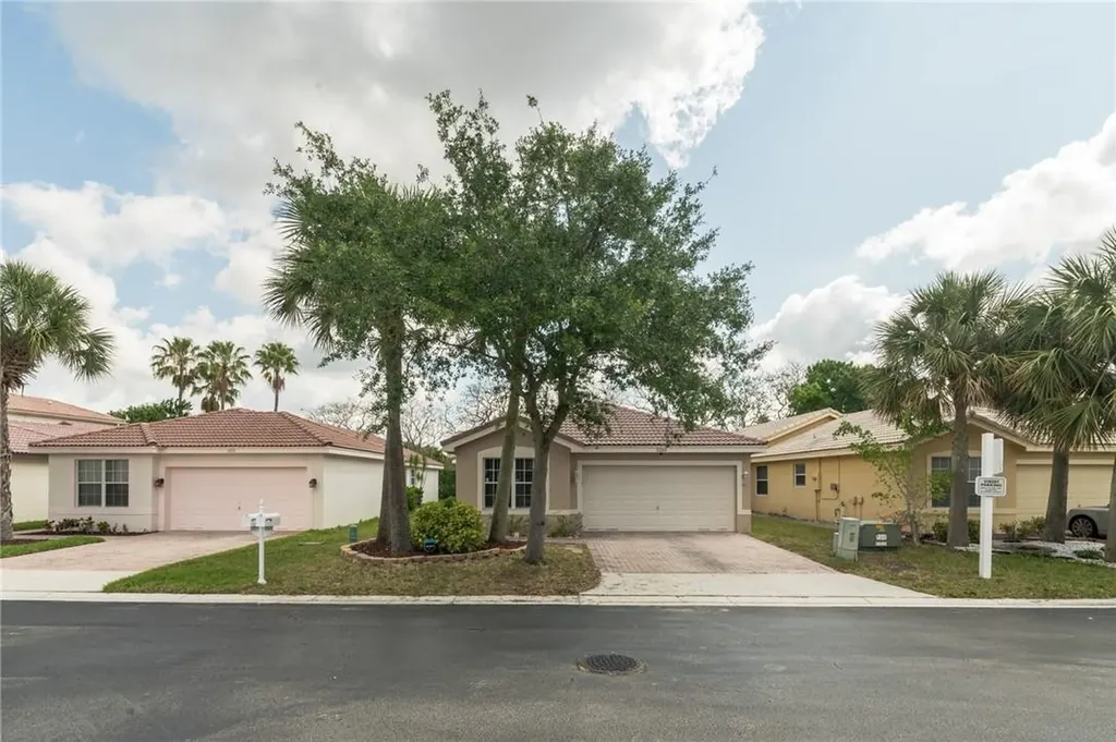 5265 NW 116th Avenue Coral Springs FL 33076