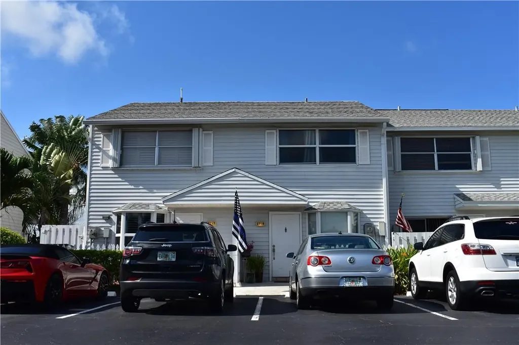 2719 NE 15th Street Pompano Beach FL 33062