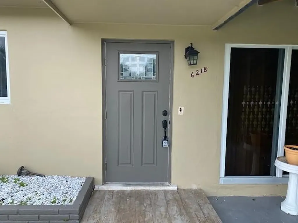 6218 SW 32nd Street Miramar FL 33023