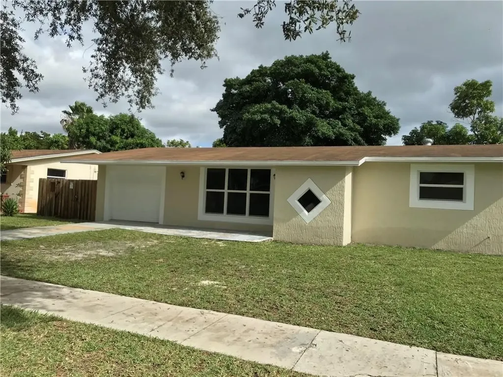 2331 SW 68th Avenue Miramar FL 33023