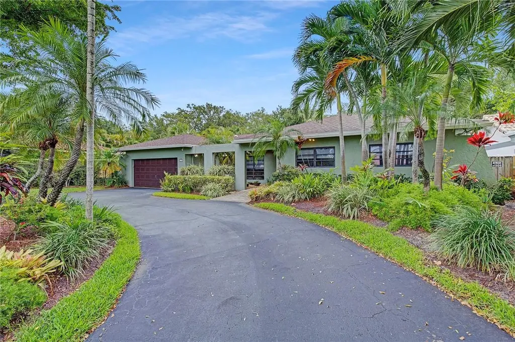 3751 N Park Road Hollywood FL 33021