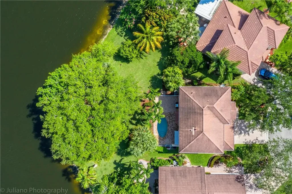 6063 NW 41st Drive Coral Springs FL 33067