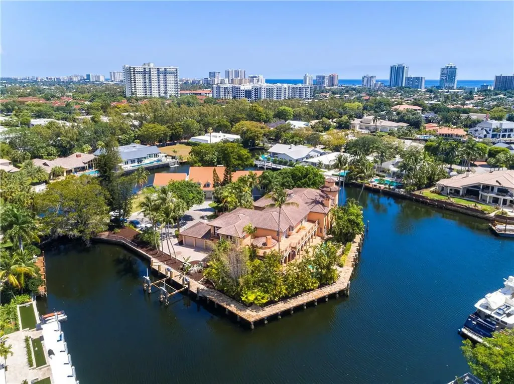 30 Compass Point Fort Lauderdale FL 33308