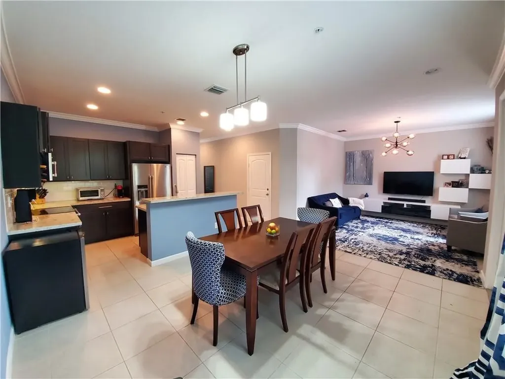 607 SW 3rd Avenue Pompano Beach FL 33060