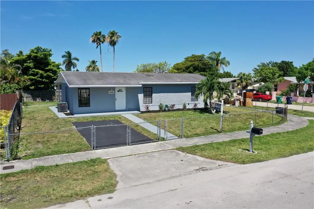 30520 SW 158th Avenue Homestead FL 33033