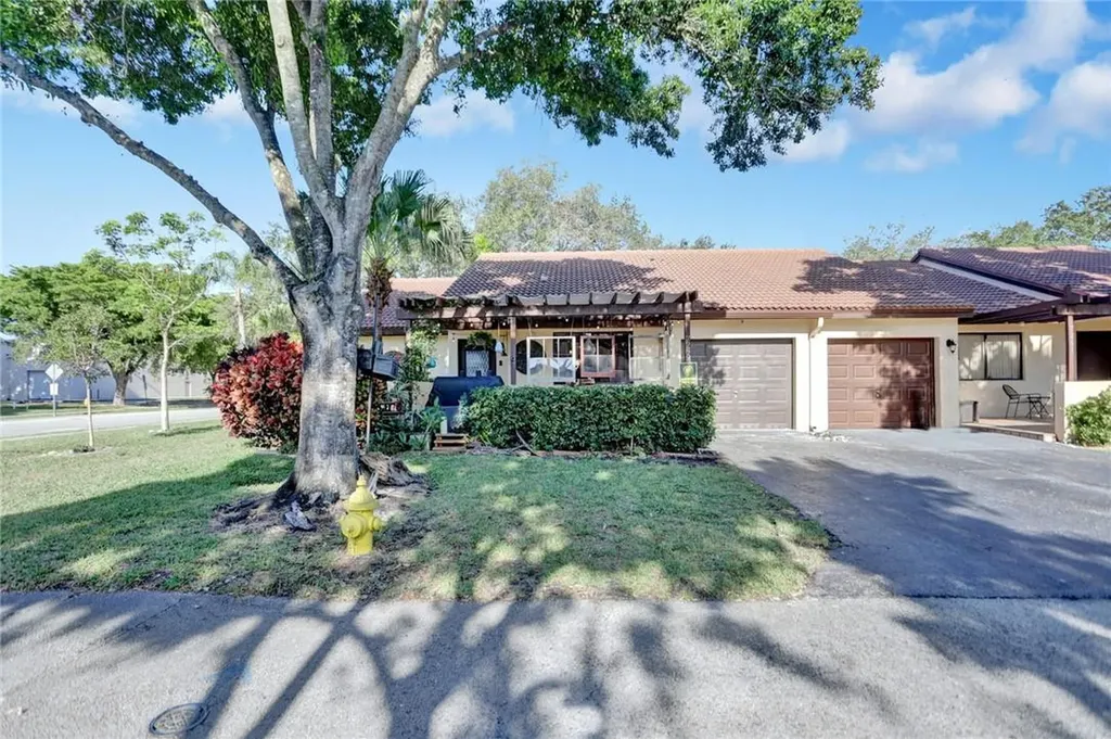 7259 Papaya Way Tamarac FL 33321