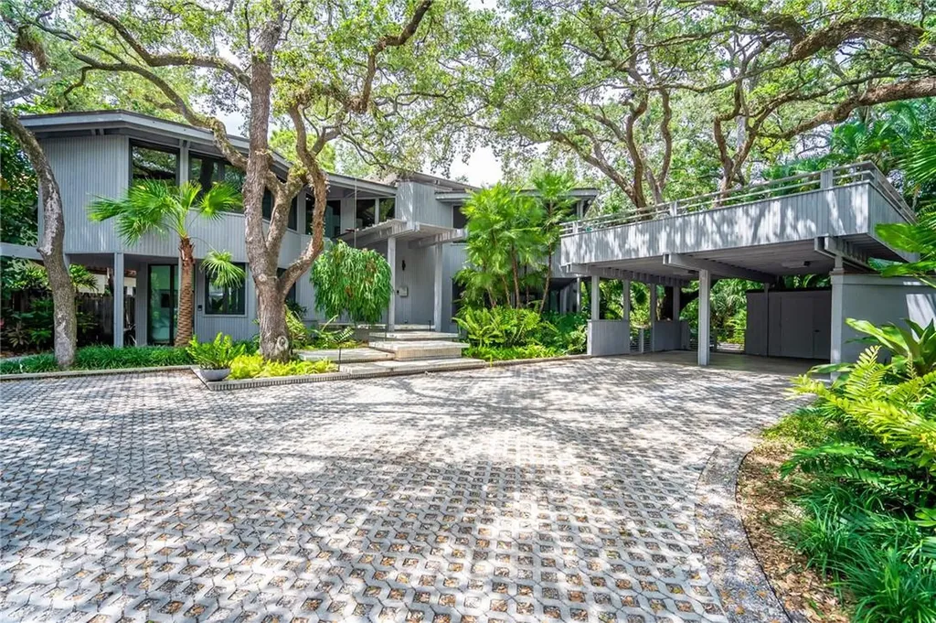 765 Aurelia Street Boca Raton FL 33486