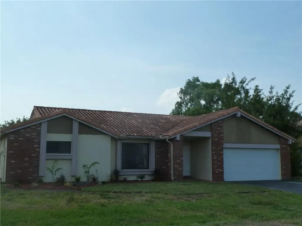 5711 W Waterford Drive Davie FL 33331