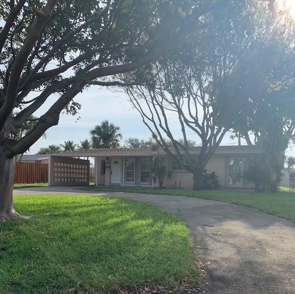 1210 NE 23rd Avenue Pompano Beach FL 33062