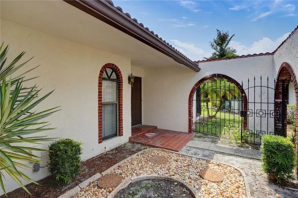 332 Knob Hill Boulevard Boca Raton FL 33431