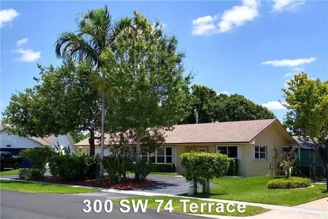 300 SW 74th Terrace Plantation FL 33317