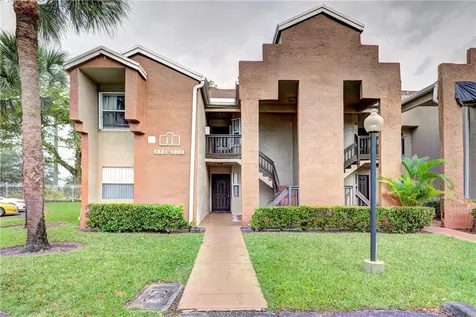 530 SW 113th Way Pembroke Pines FL 33025