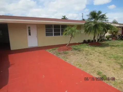 7821 NW 11th Street Pembroke Pines FL 33024