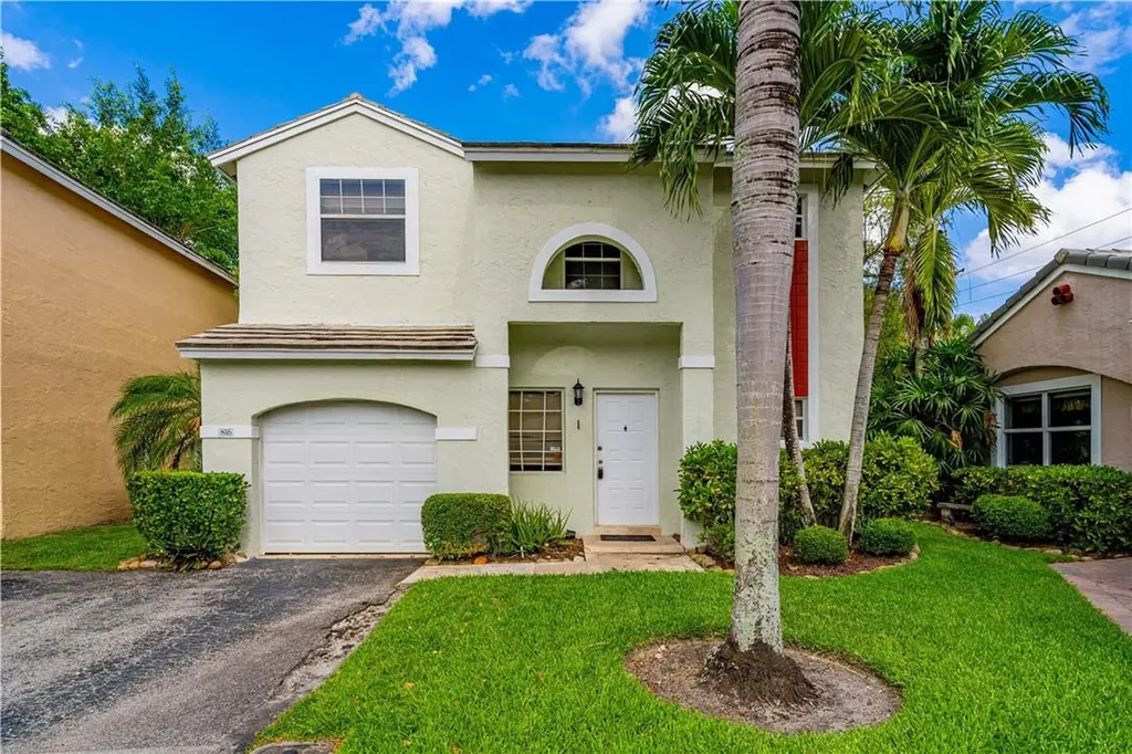 816 NW 99th Avenue Plantation FL 33324