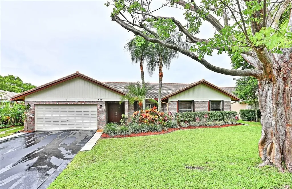 6614 NW 48th Manor Coral Springs FL 33067