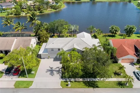 19821 NW 4th Street Pembroke Pines FL 33029