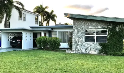 2245 SE 14th Street Pompano Beach FL 33062