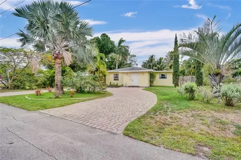 1302 NE 33rd Street Oakland Park FL 33334