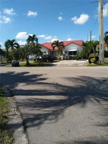4091 NW 52nd Avenue Lauderdale Lakes FL 33319
