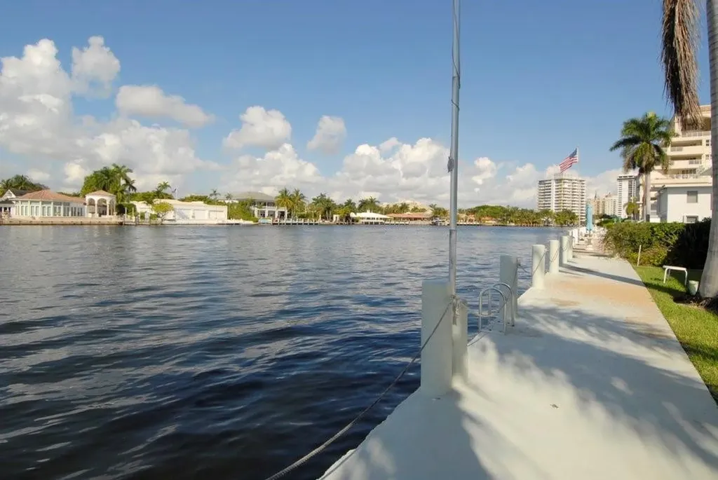 561 Bayshore Drive Fort Lauderdale FL 33304