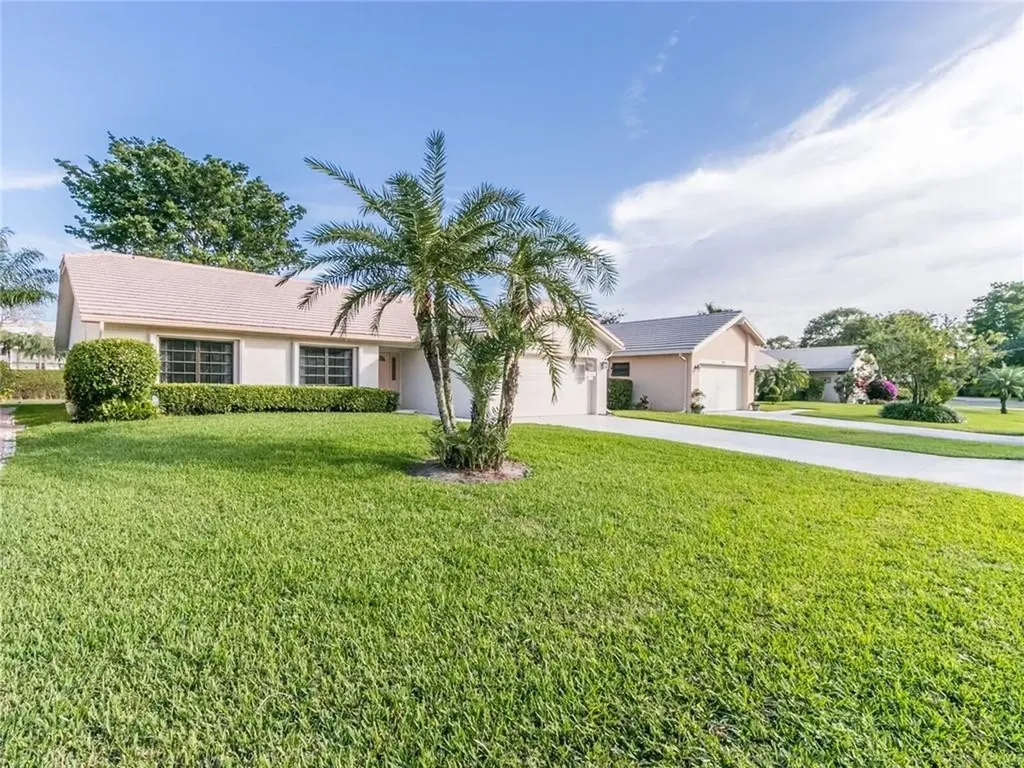 6065 Petaluma Drive Boca Raton FL 33433