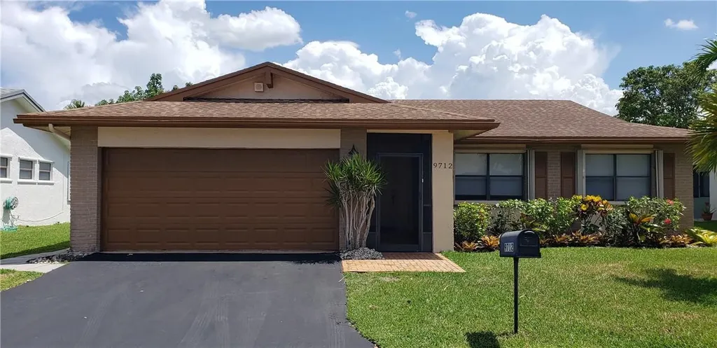 9712 NW 75th Court Tamarac FL 33321