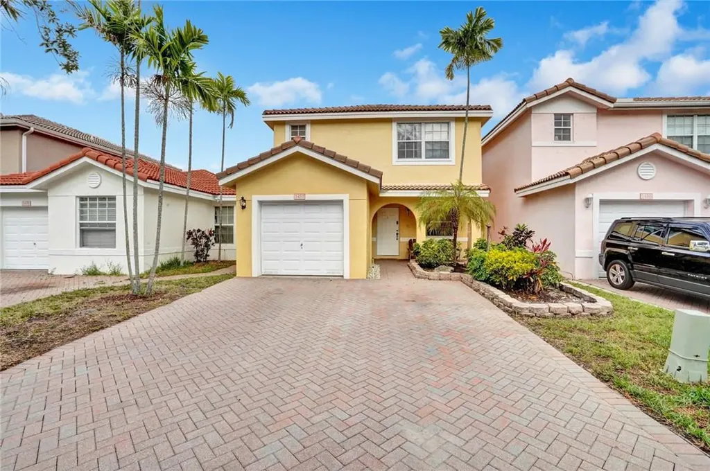 5450 NW 93rd Terrace Sunrise FL 33351