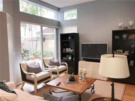 1125 Pin Oak Street Hollywood FL 33019